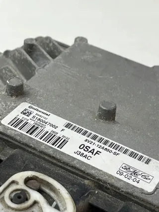 8v21-12a650-sf Блок управления двигателем Ford Fiesta 5 Арт e10506373, вид 3