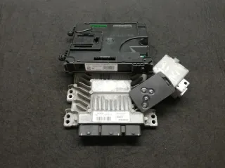 8200793109 8200726923 Блок управления двигателем Renault Laguna 3 Арт e10506961, вид 1