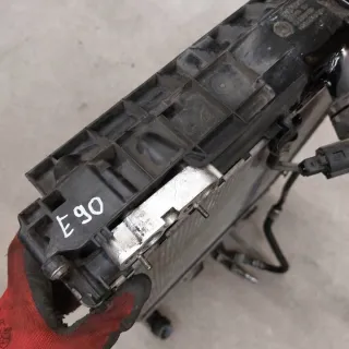 758165801 6308407 99000002 8FC351302 Радиатор (основной) BMW 3 E90/E91/E92/E93 Арт e10515713, вид 6