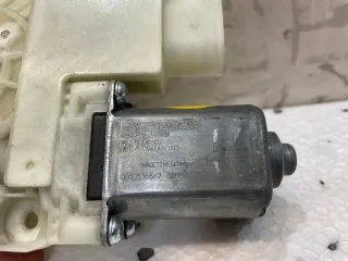 7455083 7181703 7429623 Моторчик стеклоподъемника BMW X3 G01 Арт e10522355, вид 2