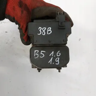 0273004212 Блок ABS Volkswagen Passat B5 Арт e10540870, вид 2