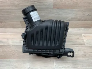 8513916 Корпус воздушного фильтра BMW 1 F40 Арт e10562854, вид 1