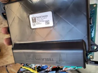 1034215-00 Блок комфорта Tesla model X Арт e10563497, вид 4