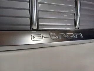 4KE853651 Решетка радиатора Audi Q8 Арт e10568426, вид 5