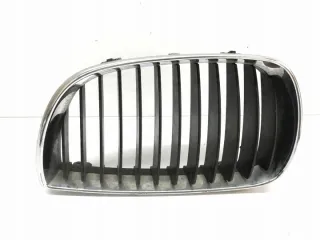 7077129 7128613 Решетка радиатора BMW 1 E81/E82/E87/E88 Арт e10568747, вид 2