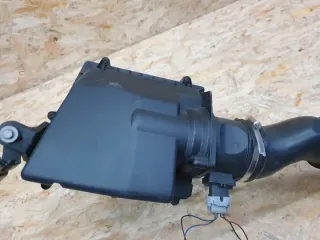 GX73-9600 GX73-9600-DB Корпус воздушного фильтра Jaguar F-Pace Арт e10568768, вид 5