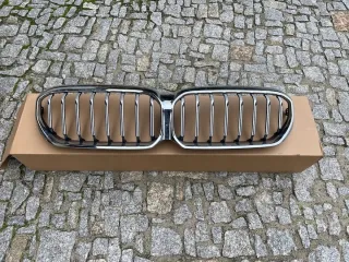5A0DFB4 9852168 Решетка радиатора BMW 5 G30/G31 Арт e10570405, вид 1
