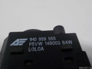 1H0959565 VAG Джойстик регулировки зеркал Volkswagen Caddy 2 Арт E50795155, вид 4