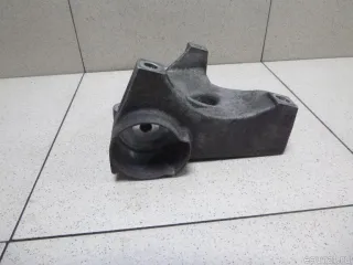 6QD260885 VAG Кронштейн компрессора кондиционера Seat Toledo 4 Арт E12509373, вид 3
