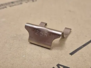 8527275050, 8527275050, 85272-75050 скоба форсунки омывателя фар Toyota Camry XV30 Арт DN200212, вид 8
