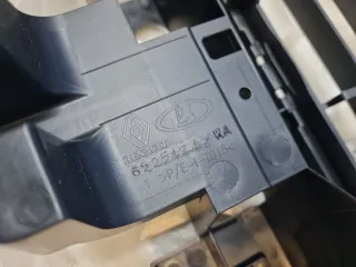 622542439R Решётка в бампер центральная Renault Logan 2 Арт ZAP352339, вид 2