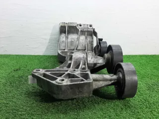 A6402021040,6402021040 Кронштейн генератора Mercedes A W169 Арт 00267826, вид 1