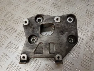 RF7L15810 Кронштейн компрессора кондиционера Mazda 6 1 Арт AG1105350, вид 1