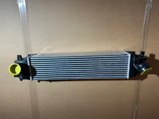 7617598,,17517617598,,818640 Интеркулер BMW X2 F39 Арт AL14522176934_2, вид 1