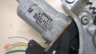 698020C030,857200C031 Стеклоподъемник левый передний Toyota Sequoia 2 Арт 20389997, вид 2