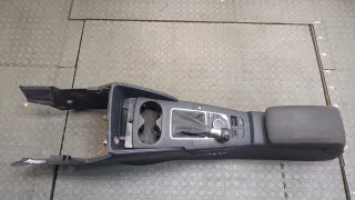 8V2863241 Консоль салона (кулисная часть) Audi A3 8V Арт 20382599, вид 2