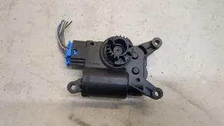  Моторчик заслонки печки Audi A3 8V Арт 20398257, вид 3