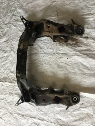 1996-2005 Балка подвески передняя (подрамник) Volkswagen Passat B5 Арт e10592500, вид 2