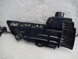 51117307994 Заглушка (решетка) в бампер передний BMW X5 F15 Арт A975910D, вид 4