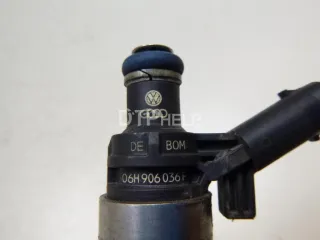 06H906036F Форсунка инжекторная электрическая Volkswagen Passat B6 Арт AM48471025, вид 6