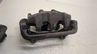 LR015570,LR015566 Суппорт тормозной передний левый Land Rover Range Rover 3 Арт 20399657, вид 2
