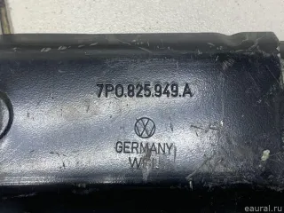 Защита (пыльник) двигателя Audi Q7 4L 2004г. 7P0825949A VAG - Фото 8