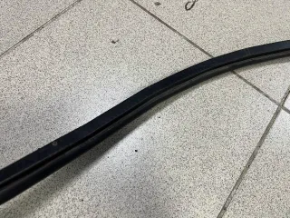 7P6823707A VAG Уплотнитель капота Volkswagen Touareg 2 Арт E48570483, вид 14