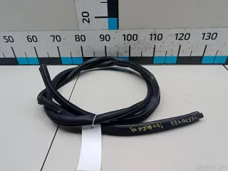 7P6823707A VAG Уплотнитель капота Volkswagen Touareg 2 Арт E48570483, вид 3