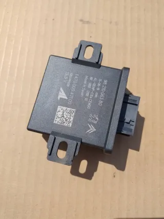 9824055880 Передняя панель крепления облицовки (телевизор) Citroen C5 Aircross Арт e12685152, вид 1