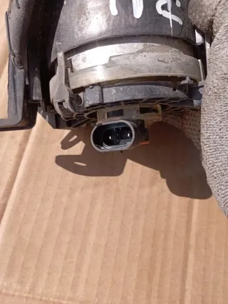 20863017 Фара противотуманная правая Opel Zafira C Арт e12683818, вид 4