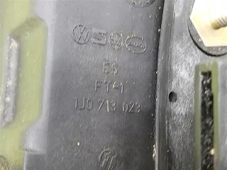 1J0713023 Кулиса Volkswagen Bora Арт e12683713, вид 2