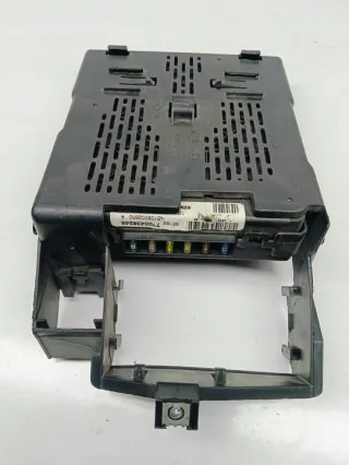 7700436246 Блок предохранителей Renault Scenic 1 Арт e12682396, вид 2