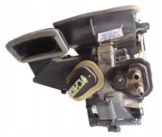 2008-2017 C1B1-19B555-AB Отопитель в сборе (печка) Ford Fiesta 7 Арт e12647084, вид 1