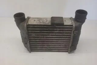 8E0145805N Интеркулер Audi A4 B7 Арт e12639568, вид 1