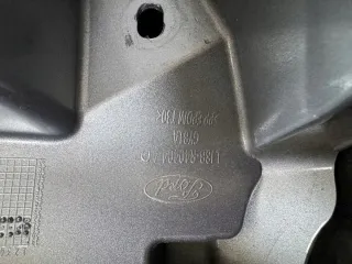 LJ8B-R40404-AD, Крышка багажника (дверь 3-5) Ford Mustang Mach-E Арт e12631765, вид 4