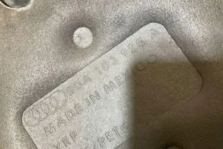 80A103925A Декоративная крышка двигателя Audi Q5 1 Арт e12626895, вид 4