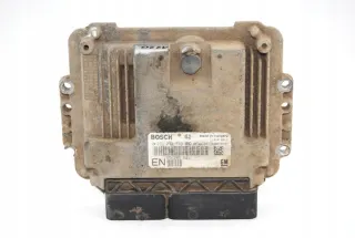 55205621 0281013593 Блок управления двигателем Opel Zafira B Арт e12619259, вид 1