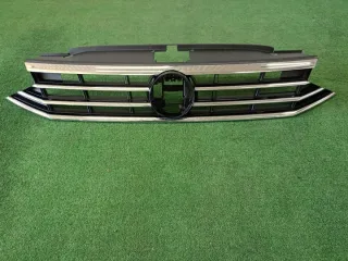 254664 3G0853653N Решетка радиатора Volkswagen Passat B8 Арт e12617356, вид 1