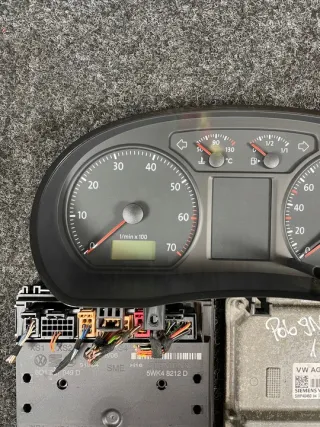 03E906023D Блок управления двигателем Volkswagen Polo 5 Арт e12591086, вид 3