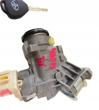 89661-0DE80 45020-0D05 89780-0D050 Блок управления двигателем Toyota Yaris 3 Арт e12590766, вид 3
