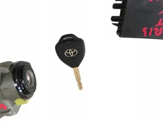 89661-0DE80 45020-0D05 89780-0D050 Блок управления двигателем Toyota Yaris 3 Арт e12590766, вид 4