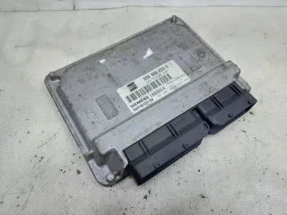 03E906033D Блок управления двигателем Seat Ibiza 3 Арт e12590562, вид 2