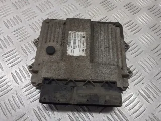 55566038HF Блок управления двигателем Opel Astra H Арт e12589693, вид 1