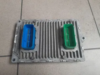 68258531AA P68258531 P68258531AA 68258531 Блок управления двигателем Jeep Cherokee KL Арт e12588860, вид 1