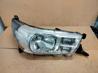 81110-0K792 Фара правая Toyota Hilux 8 Арт e12568546, вид 1
