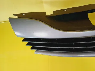 8200012581 Решетка радиатора Renault Laguna 2 Арт e12560781, вид 3