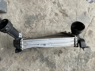 7P0145804A Интеркулер Audi Q7 4L Арт e12547699, вид 4