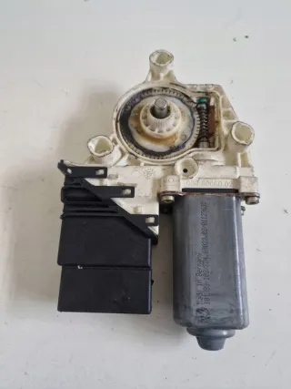 9776105406301 Моторчик стеклоподъемника Volkswagen Golf 4 Арт e12532432, вид 2