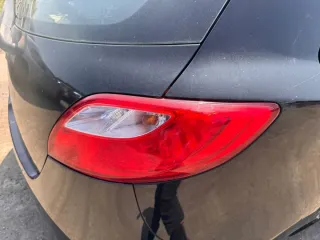  Фонарь задний правый Mazda 2 DE Арт e12518304, вид 1