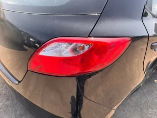  Фонарь задний правый Mazda 2 DE Арт e12518304, вид 2